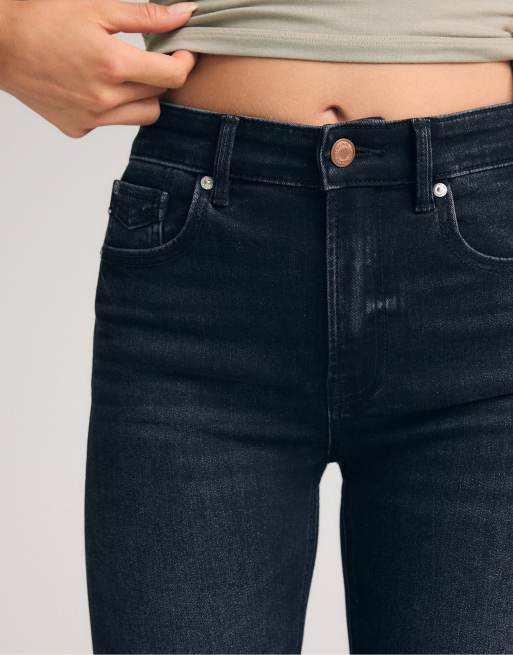 Stradivarius regular waist skinny jeans in dark black, 4 of 7