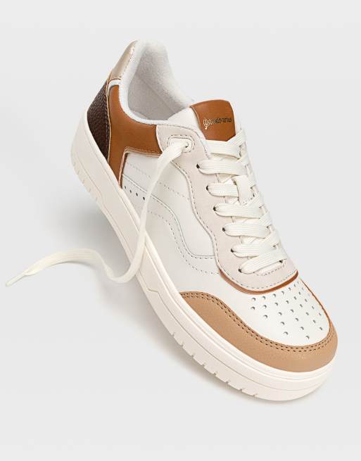 Stradivarius - Retro-inspirerede sneakers i brune toner 