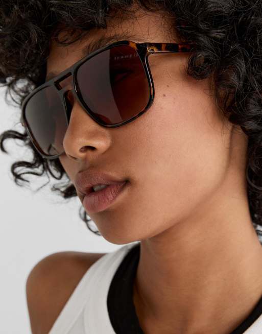 Stradivarius – Retro-Sonnenbrille in Braun, 3 von 3