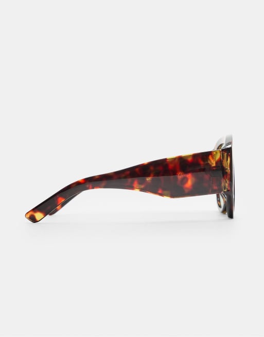 Stradivarius Retro tortoiseshell sunglasses in khaki, 2 of 3