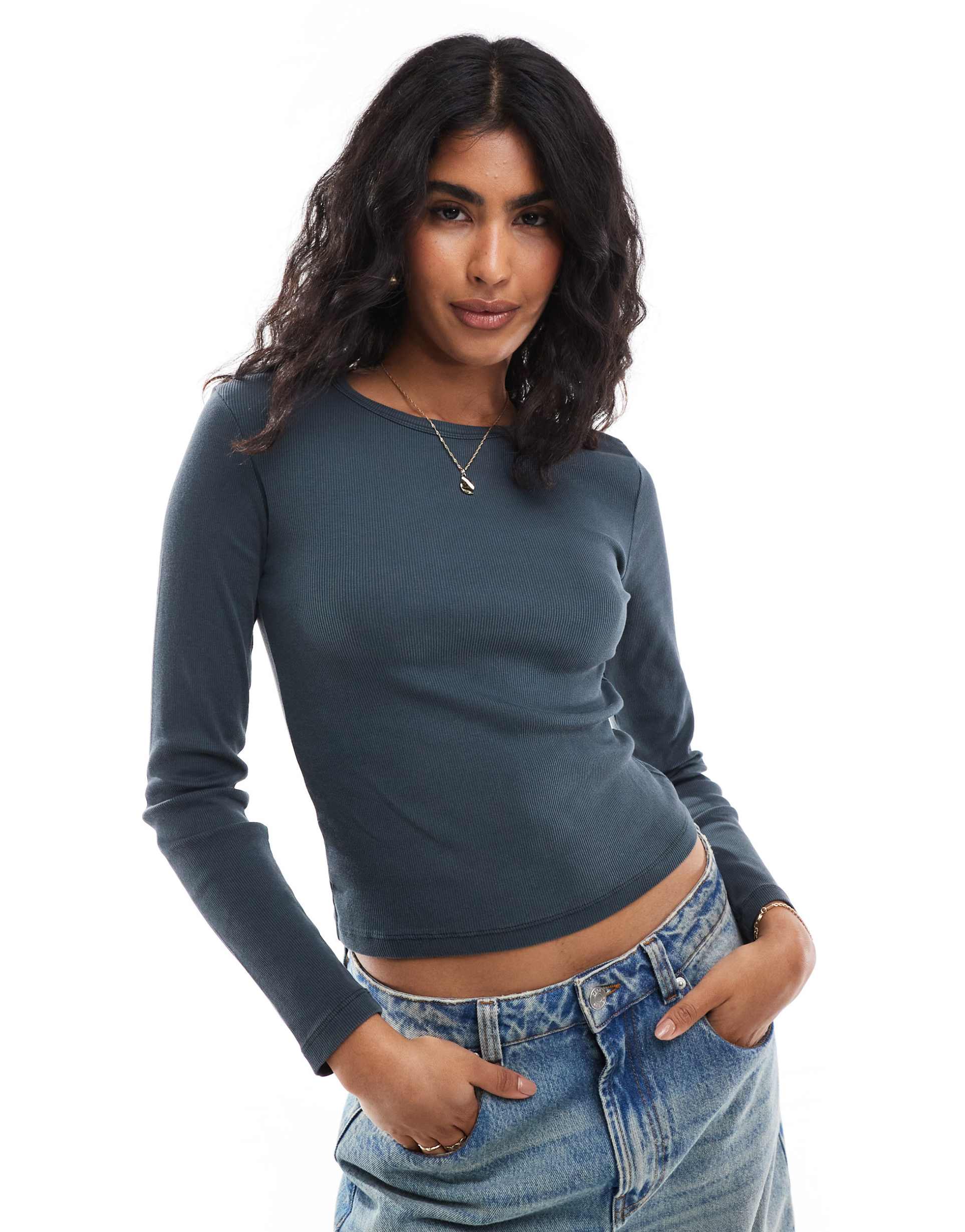 stradivarius ribbed round neck long sleeve top in gray