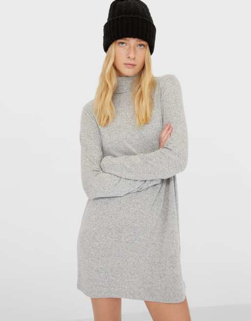 Stradivarius - Robe à col roulé en maille ultra douce - Gris
