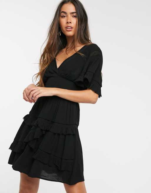 Stradivarius Robe babydoll avec dentelle Noir ASOS