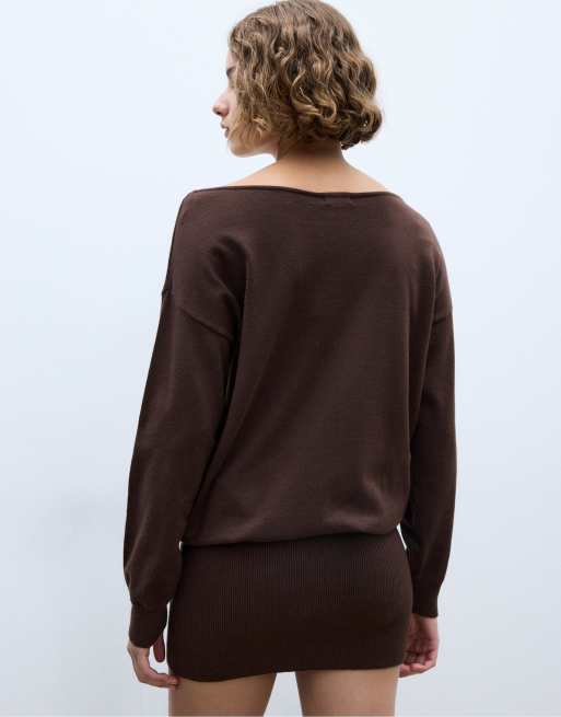 Stradivarius - Robe courte en maille avec encolure bateau - Marron, 3 de 4