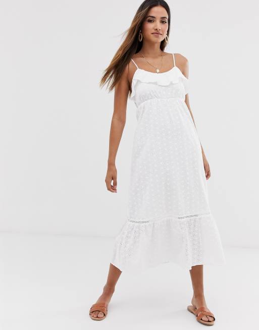 Stradivarius robe blanche new arrivals