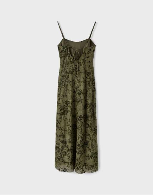 Stradivarius - Robe mi-longue à bretelles en tulle floqué - Kaki, 7 de 7