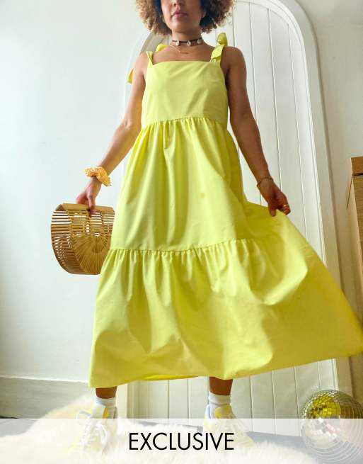 Stradivarius - Robe mi-longue étagée en popeline avec bretelles à nouer sur les épaules - Jaune