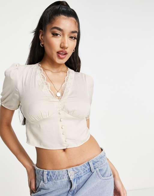 Stradivarius – Romantische Satinbluse in Stein mit Spitzenbesatz