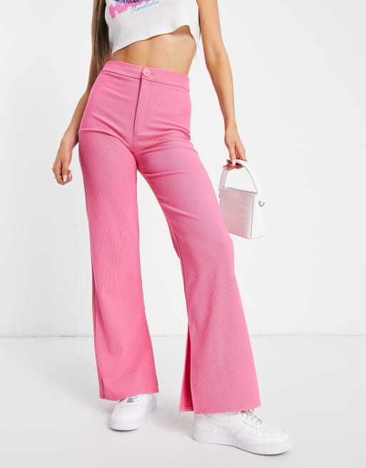 Stradivarius – Rosa, figursydda byxor med slitsad fåll