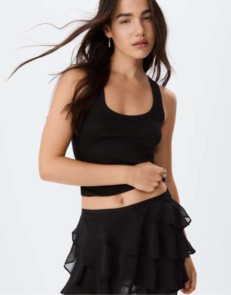 Stradivarius Ruffled mini skort in black