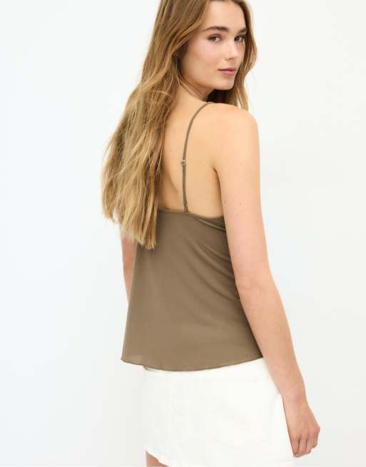 Stradivarius Ruffled strappy top in brown, 3 of 4
