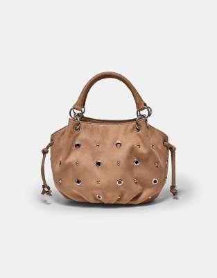 Stradivarius - Runde Umhängetasche in Karamell mit Ösendetail-Brown