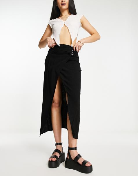 Stradivarius rustic twist midi skirt in black - view 1