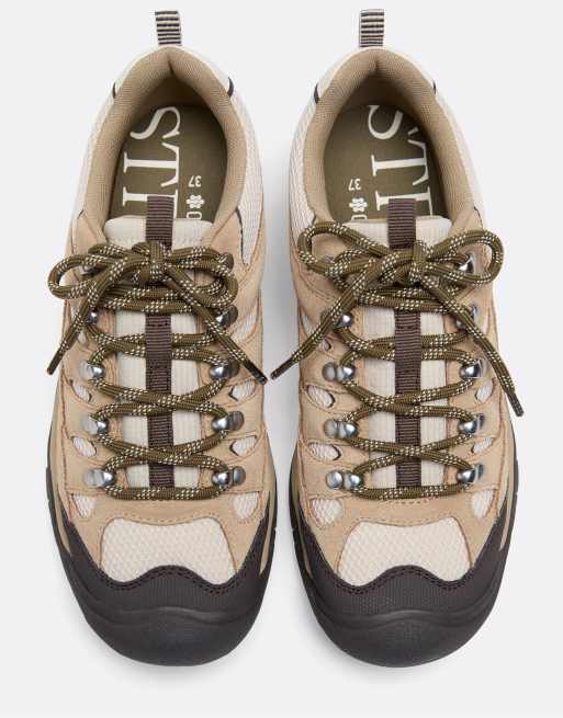 Stradivarius S008 trekking sneakers in beige, 3 van 5