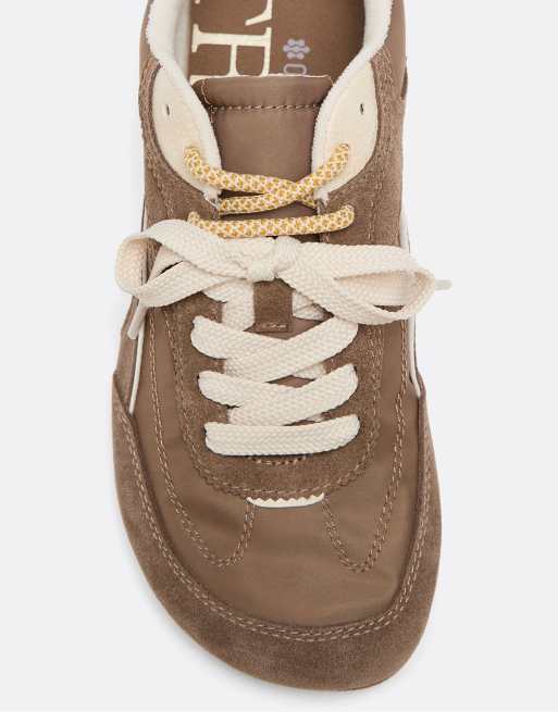 Stradivarius S009 leather detail barefoot trainers in brown, 6 of 7