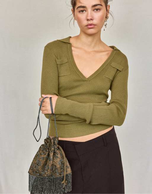 Stradivarius sac bandoulière à perles et à franges kaki, 2 de 4