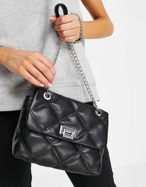 Sac noir avec clearance chaine