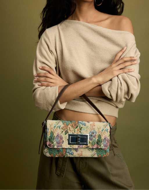 Stradivarius Sac porté épaule compact imprimé avec fermoir, coloris stone, 2 de 4