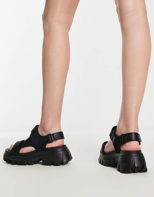 Stradivarius - Sandalen met dikke zool en meerdere bandjes in zwart, 2 van 4