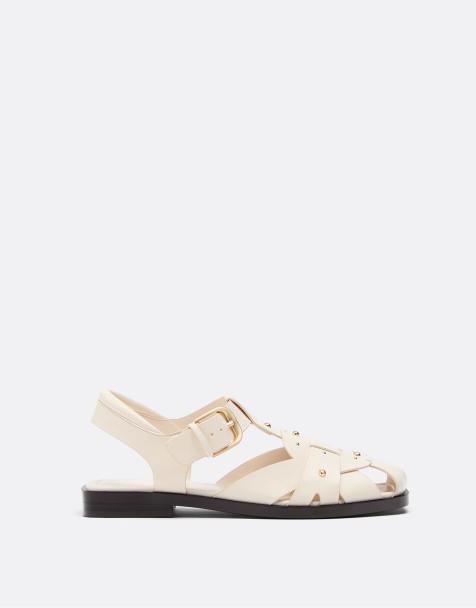 Stradivarius - Sandalen met leereffect en studs in ecru - view 1