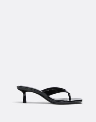 Stradivarius - Sandales à talon avec entredoigt - Noir