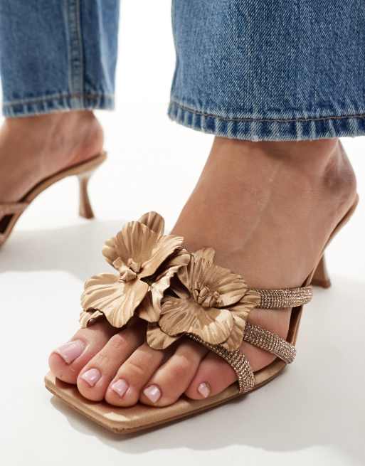 Stradivarius - Sandales à talons avec ornements et fleurs - Beige, 3 de 4