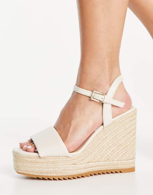 Stradivarius Sandales compens es Blanc