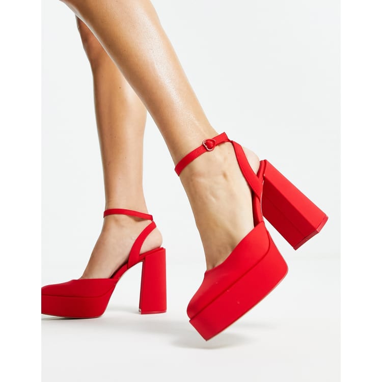 Stradivarius Sandales en satin semelle plateforme Rouge ASOS