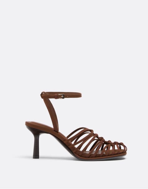 Stradivarius – Sandaletten in Braun mit Gitterdesign - view 1