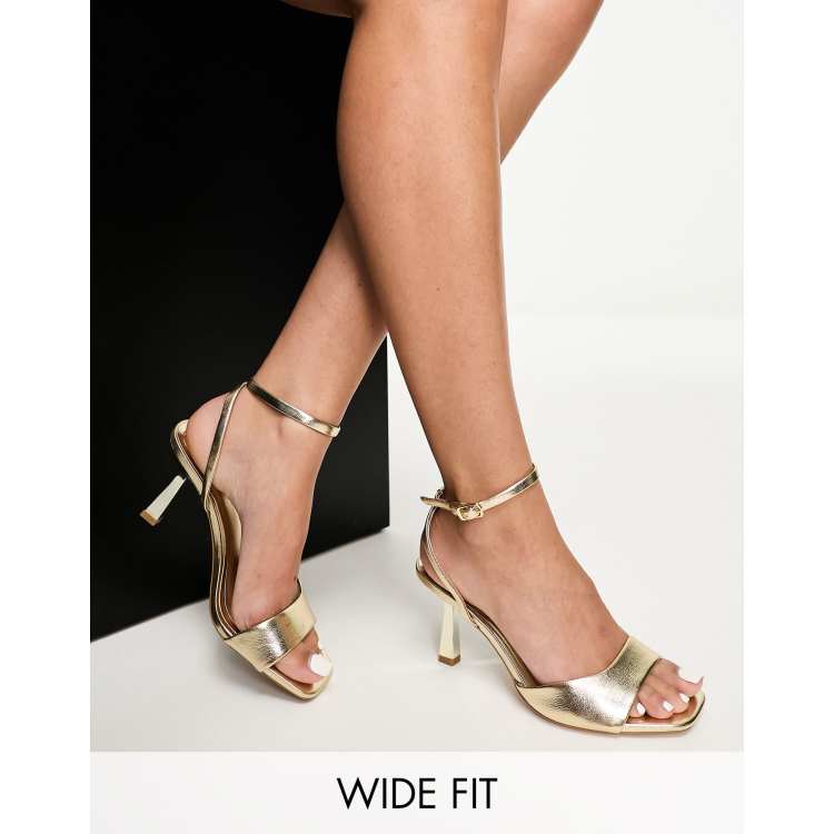 Oro Stradivarius Sandali Stradivarius 2020 Stradivarius Sandali