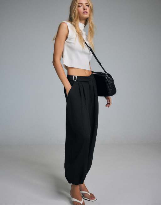 Stradivarius Sarouel trousers with buckle in black, 5 of 7