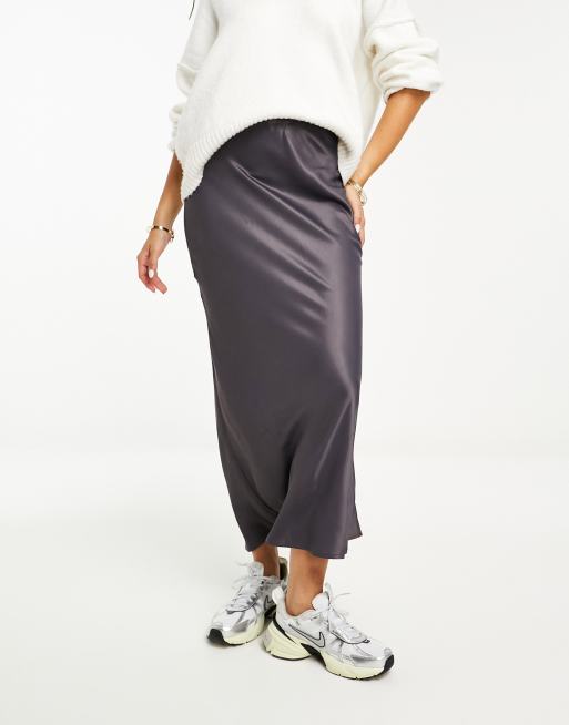 Satin midi 2025 skirt stradivarius