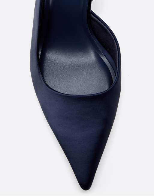 Stradivarius Satin effect heeled shoes in blue, 4 of 4
