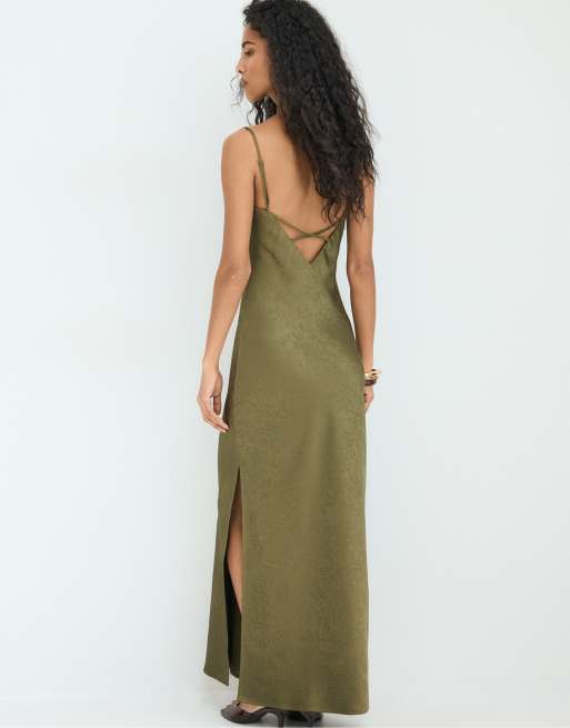 Stradivarius Satin midi dress in khaki, 3 of 4