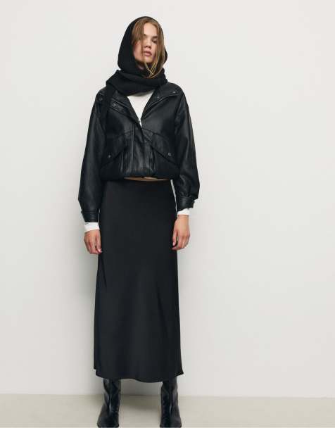 Stradivarius satin midi skirt in black - view 1