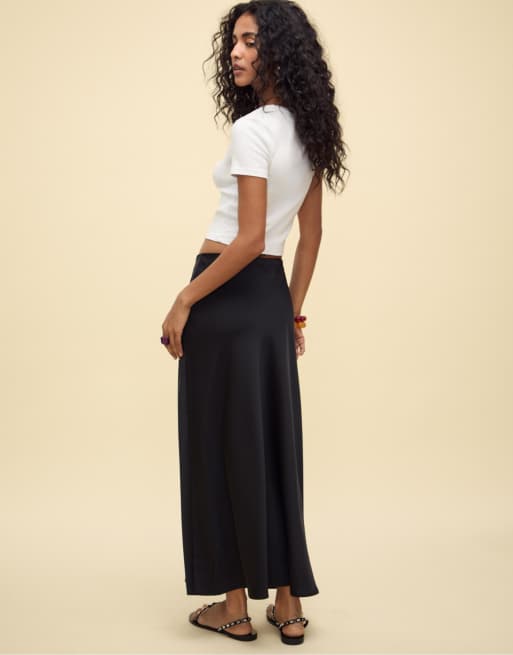 Stradivarius Satin midi skirt in black