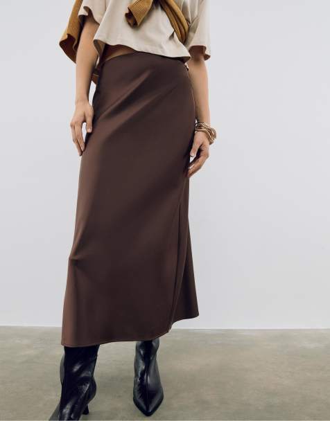 Stradivarius Satin midi skirt in brown - view 1
