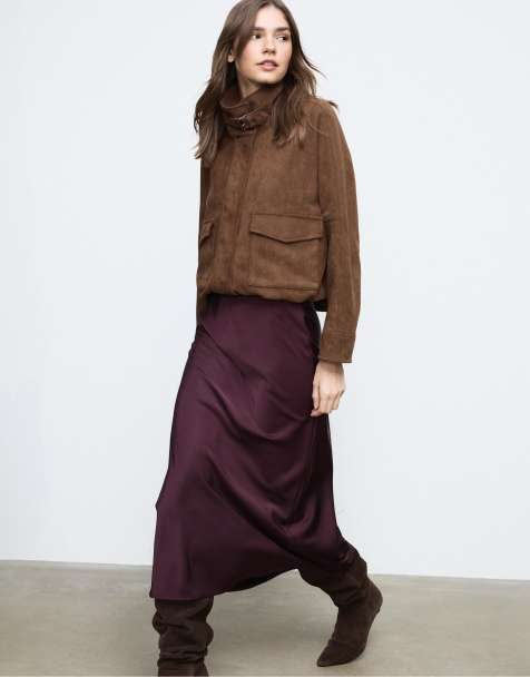 Stradivarius Satin midi skirt in burgundy - view 1