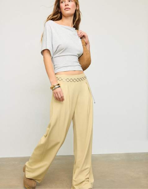 Stradivarius Satin trousers with darts and chain in pastel yellow - view 1