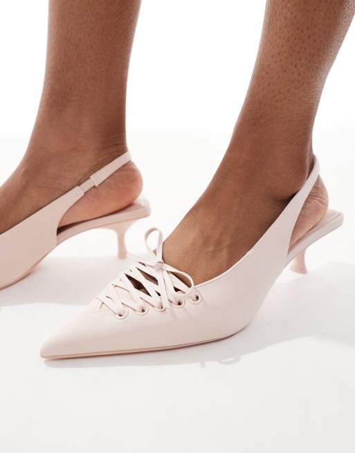 Stradivarius - Scarpe con tacchetto a spillo beige con cinturino posteriore e fibbie