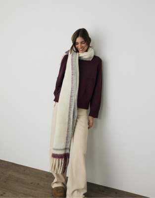 Stradivarius - Schal in Ecru mit farbigem Rand-Weiß