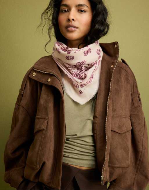 Stradivarius Schal mit soft-touch in Pastellrosa, 2 von 4