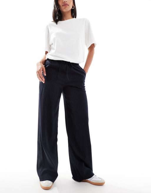 Stradivarius – Schlupfhose in Marineblau mit Nadelstreifen