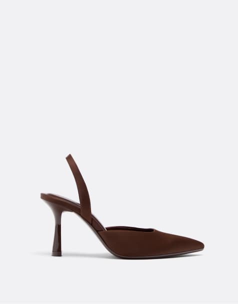 Stradivarius - Schoenen met stilettohak en satijneffect in bruin - view 1