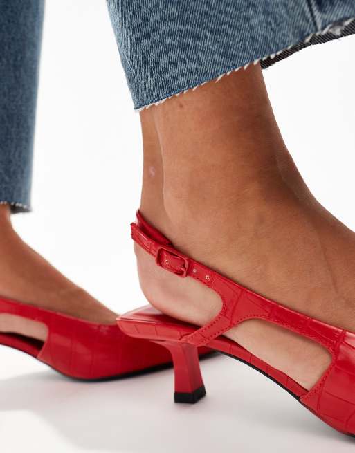 Stradivarius – Schuhe in Rot mit Krokostruktur, Fersenriemchen und Kitten-Absatz, 3 von 4