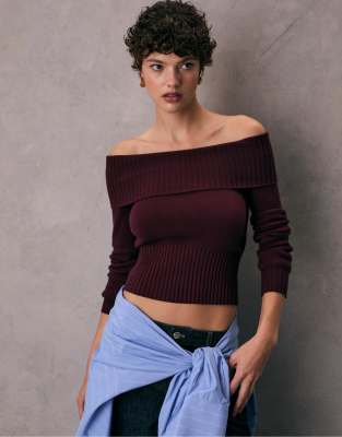 Stradivarius - Schulterfreier Strickpullover in Aubergine-Lila