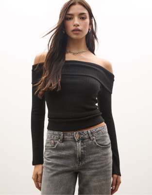 Stradivarius - Schulterfreies Strickoberteil in Schwarz