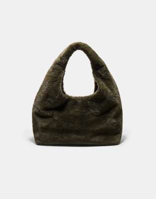 Stradivarius - Schultertasche aus Kunstpelz in Khaki-Grün