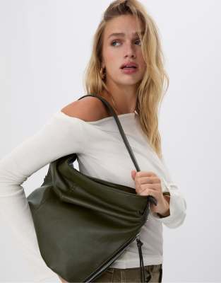 Stradivarius - Schultertasche in Olivgrün mit Reißverschluss