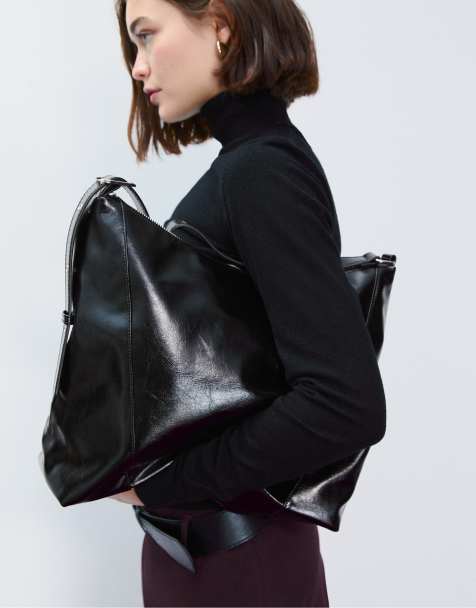 Stradivarius – Schultertasche in Schwarz mit Schnalle - view 1